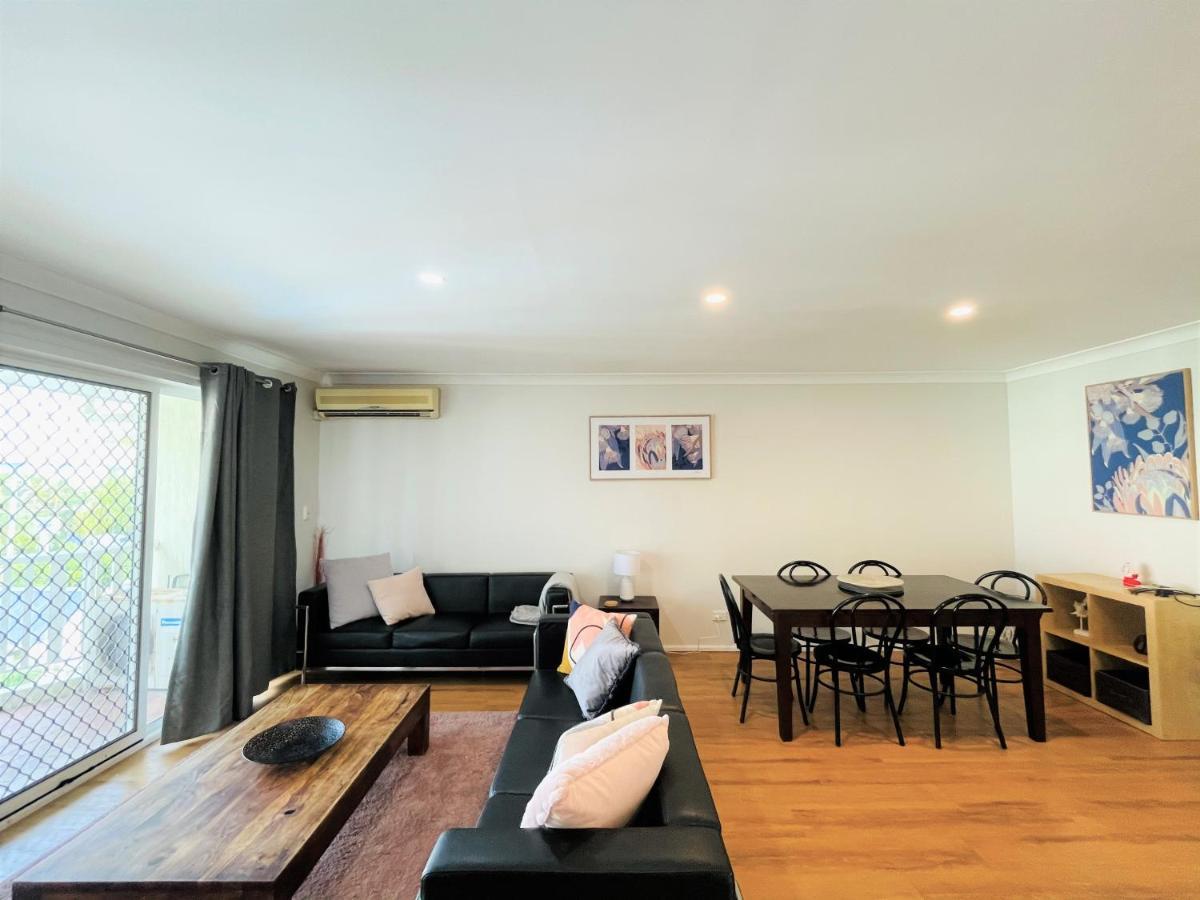 Surfers Tradewinds Hotel Gold Coast Bagian luar foto