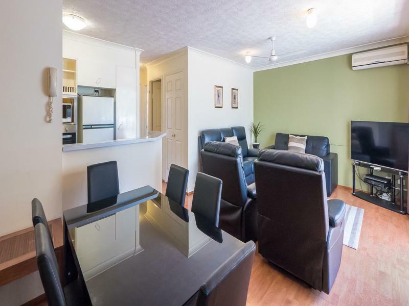 Surfers Tradewinds Hotel Gold Coast Bagian luar foto